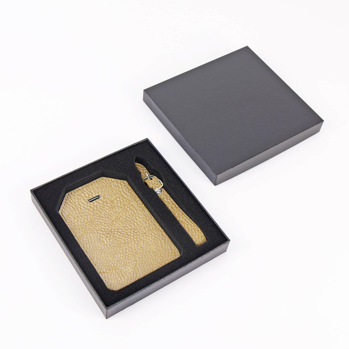 Metallic Gold leatherette luggage tag Signature Finish with privacy flap and strap.